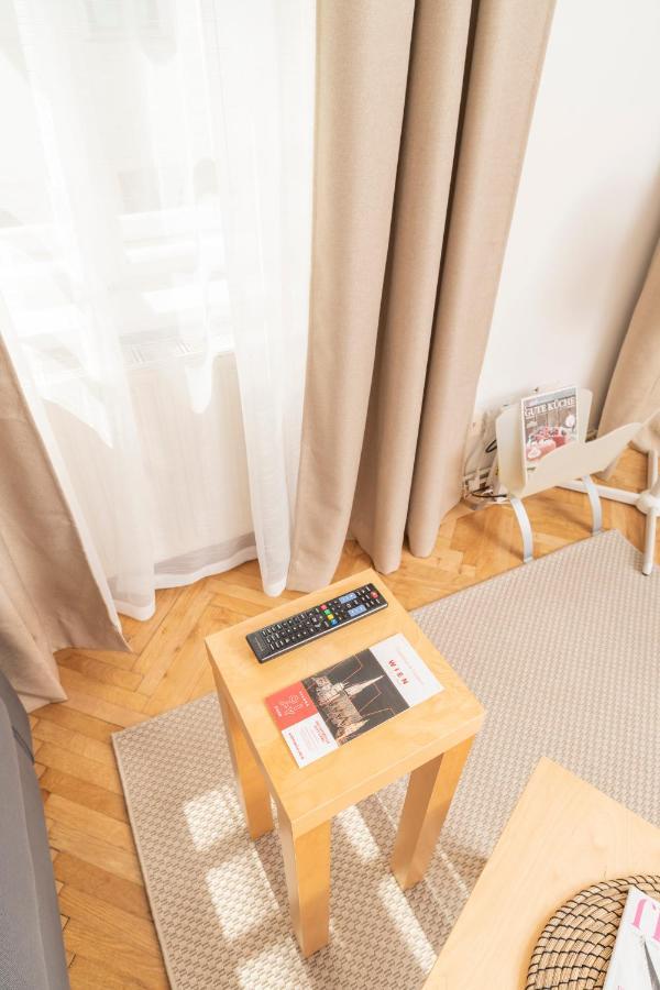 Die Fromme Hermine Wien Exteriör bild