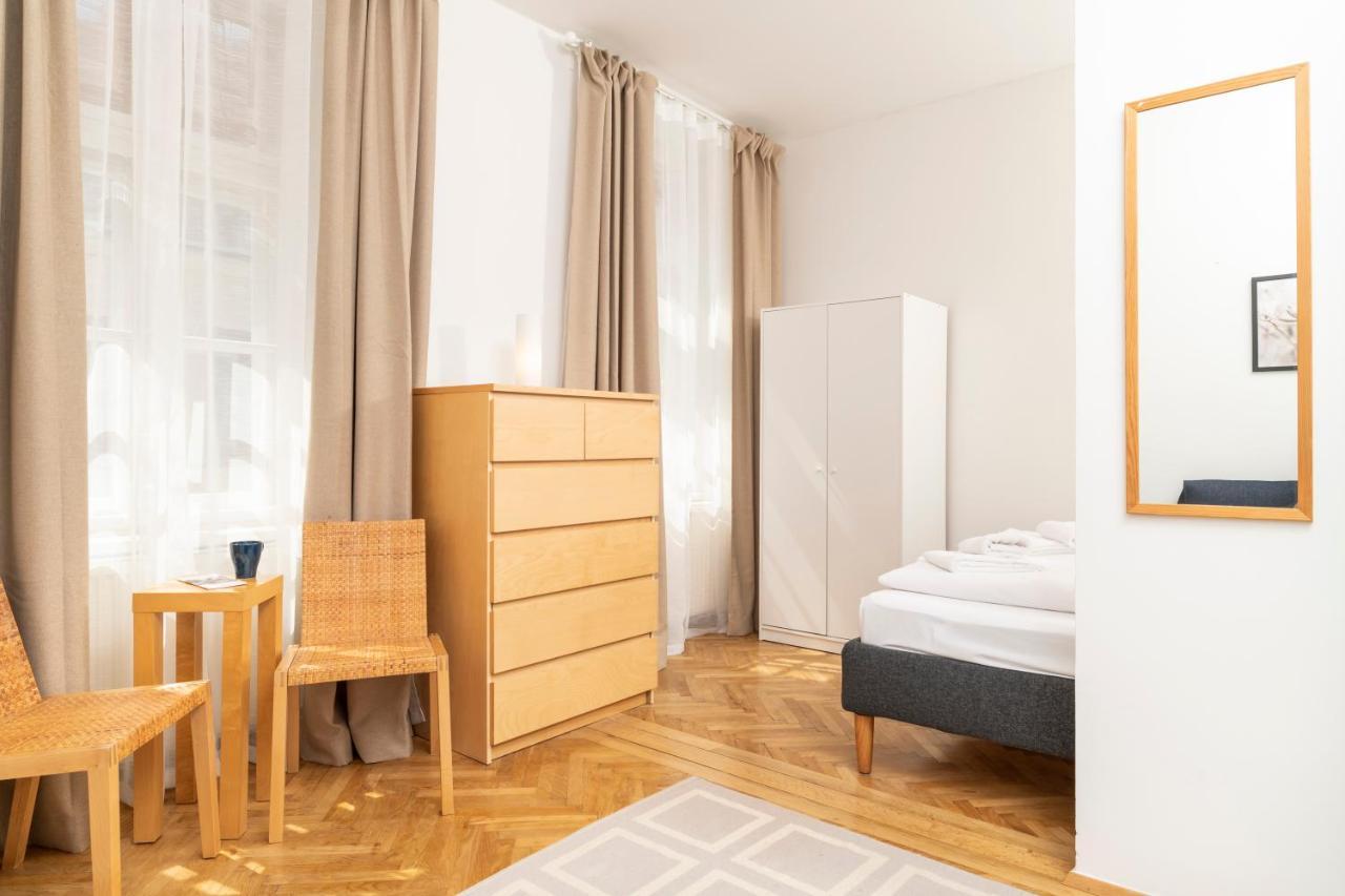 Die Fromme Hermine Wien Exteriör bild