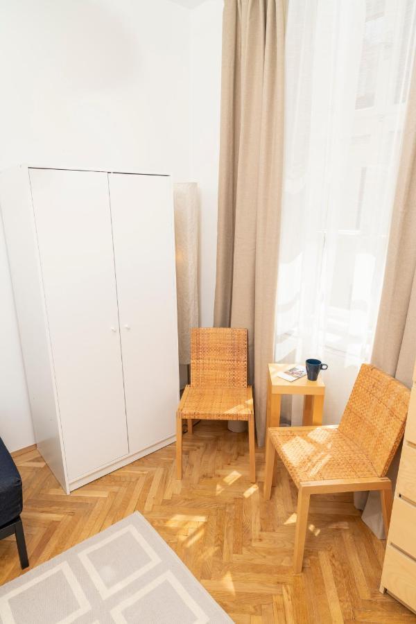 Die Fromme Hermine Wien Exteriör bild